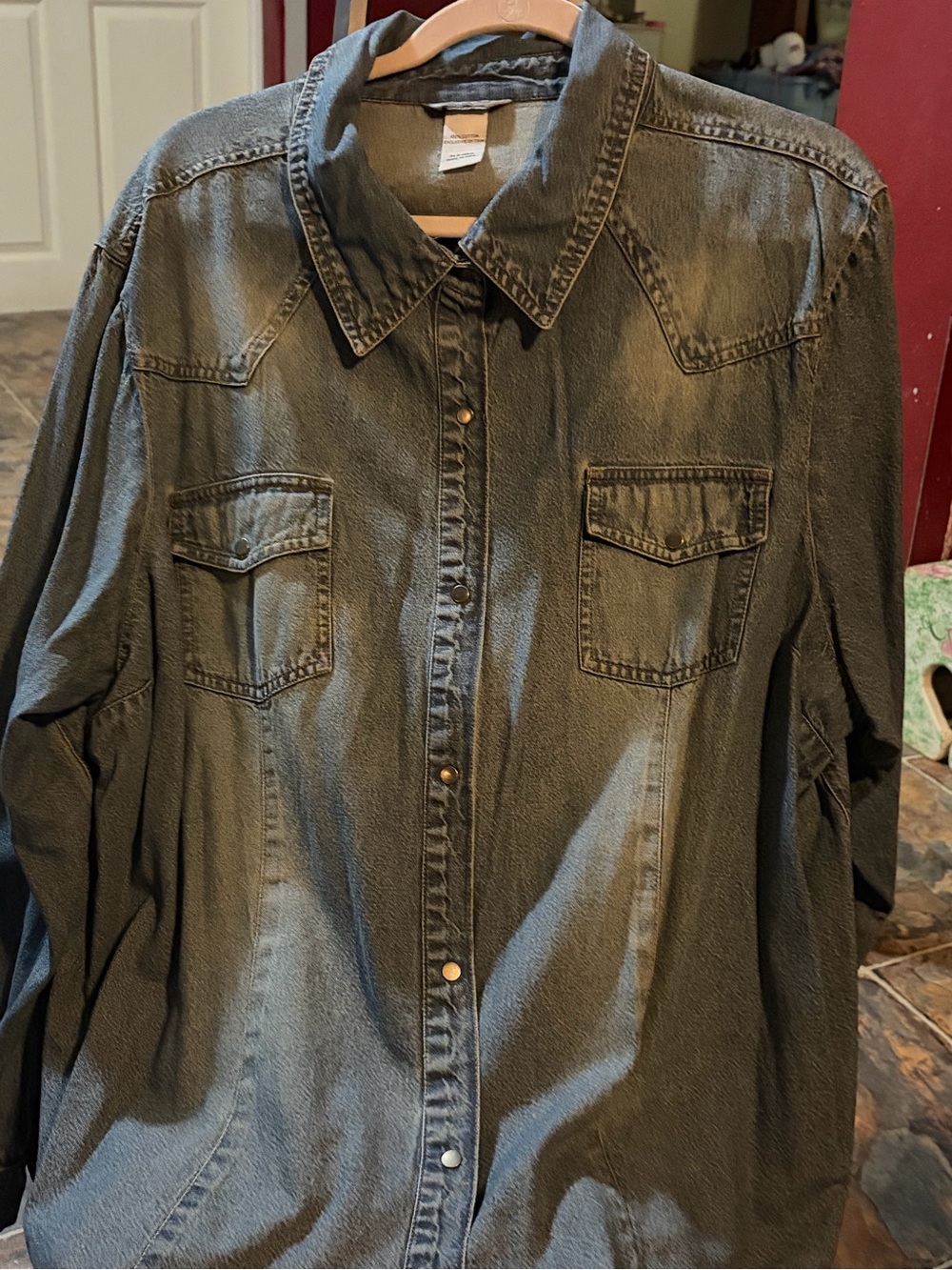 Women’s Shacket Washed Denim snap Button-Up and patchwork panel on back